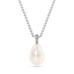 tesora oval diamond necklaces